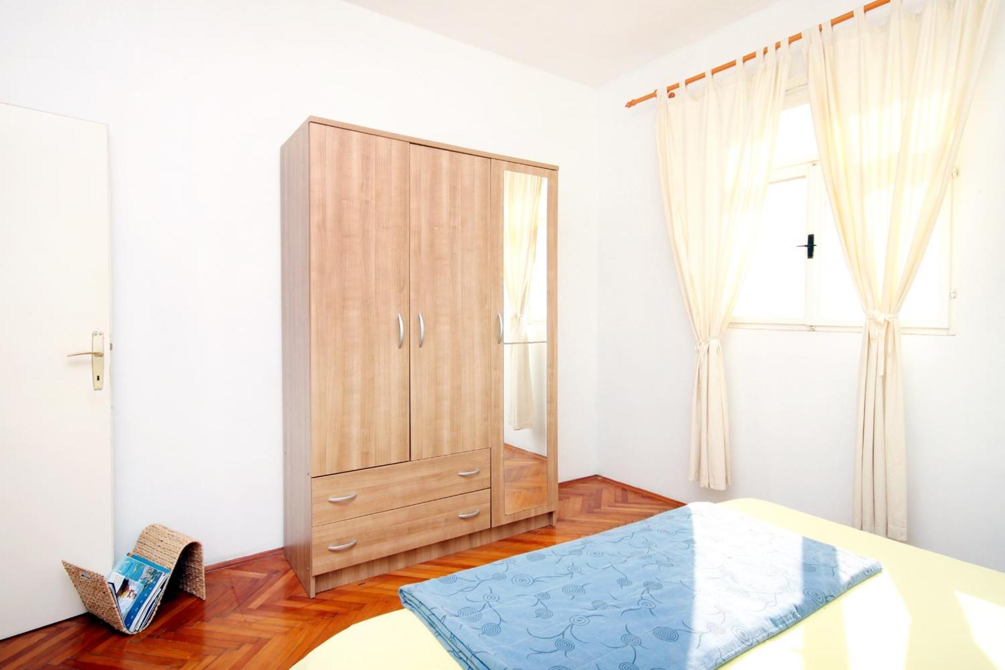 Apartments By The Sea Zavalatica, Korcula - 189 Rum bild
